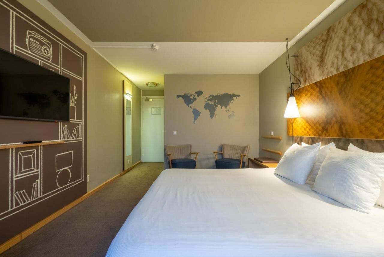 Skotel The Hague, Hotelschool Den Haag