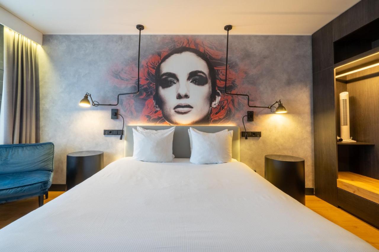 Skotel The Hague, Hotelschool