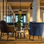 Skotel The Hague, Hotelschool The Hague